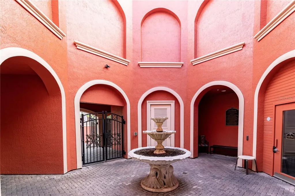 2724 Via Murano Clearwater FL 33764