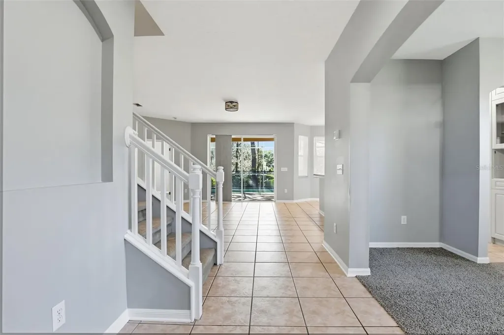 6219 Gannetdale Drive Lithia FL 33547
