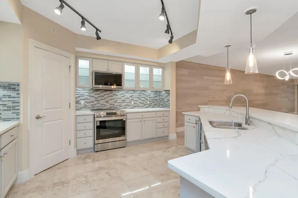1350 Gulf Boulevard Clearwater Beach FL 33767