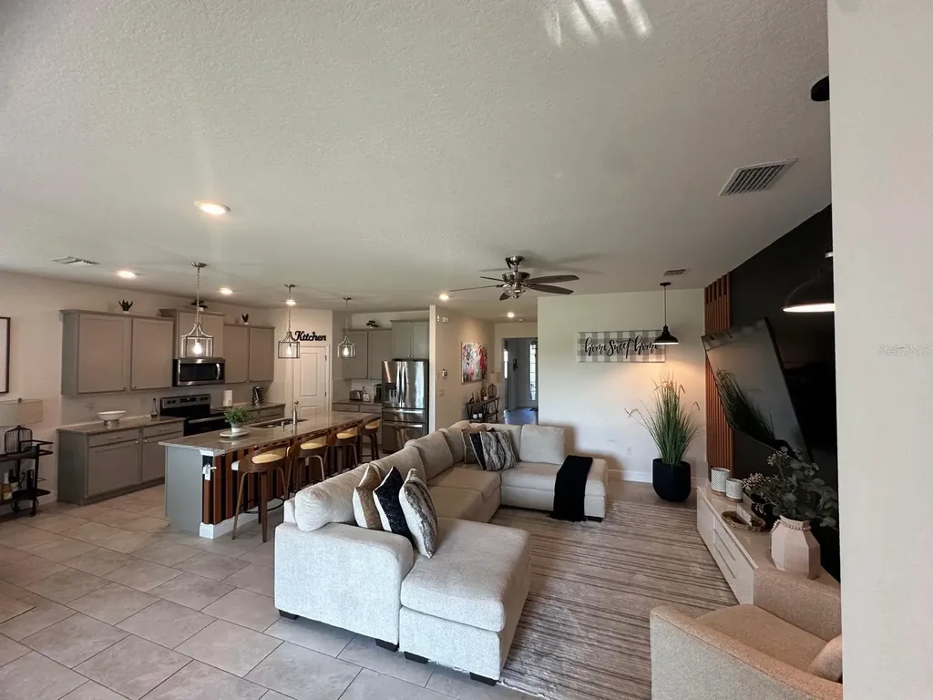 33034 Sand Creek Drive Wesley Chapel FL 33543