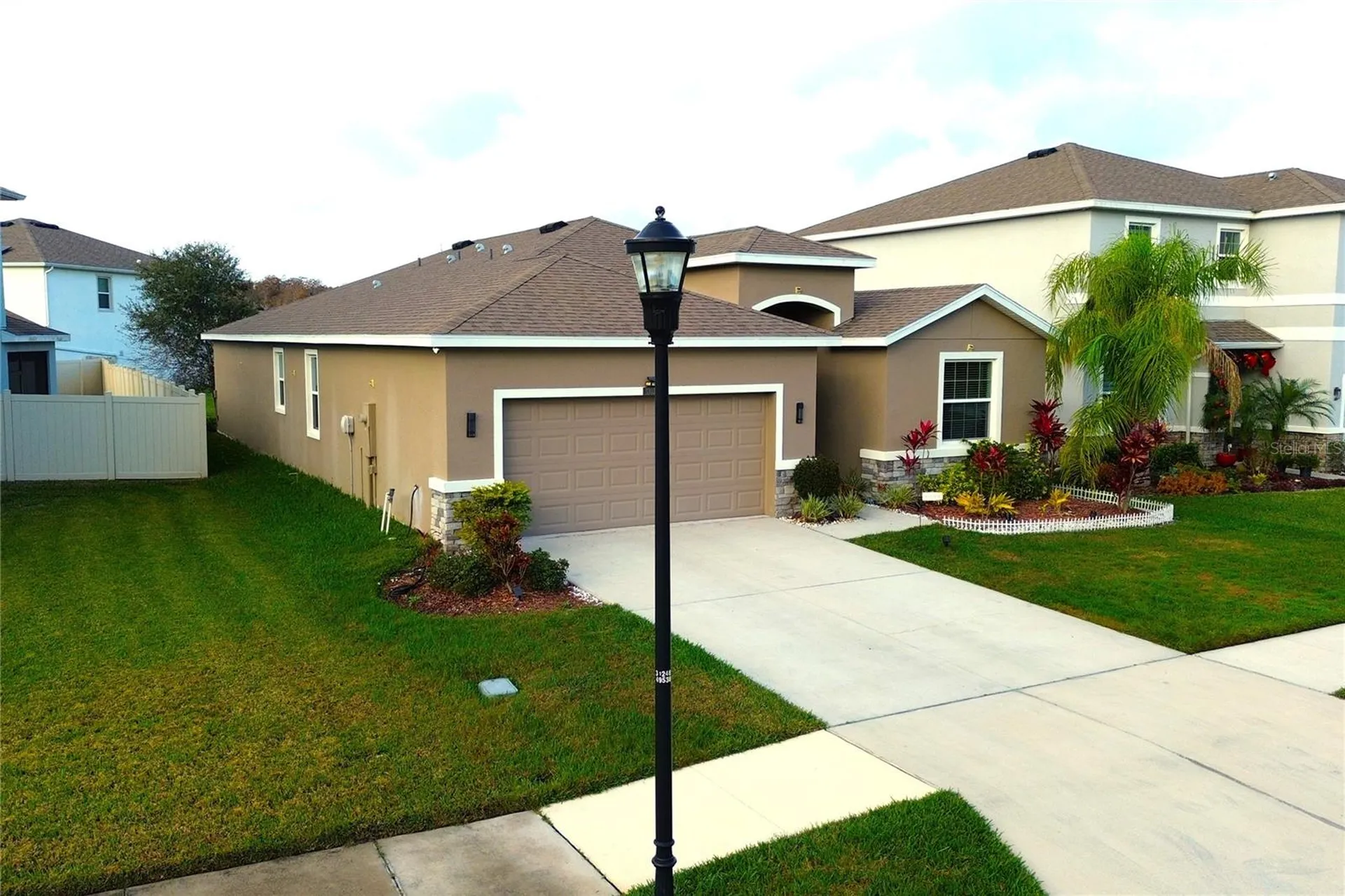 33034 Sand Creek Drive Wesley Chapel FL 33543