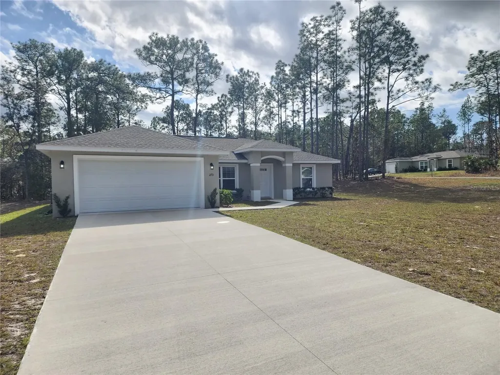 270 W Goldcoast Place Dunnellon FL 34434