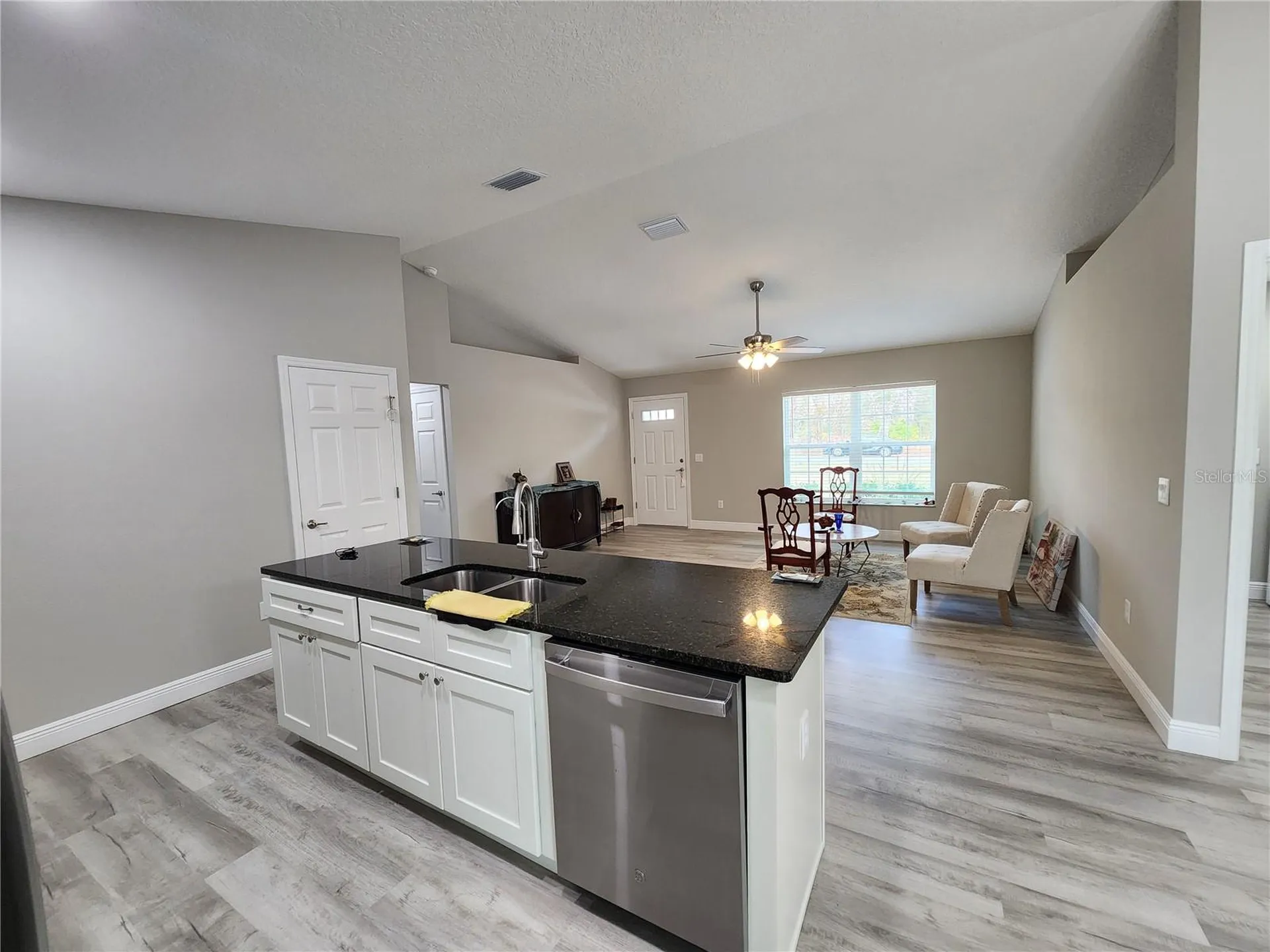 270 W Goldcoast Place Dunnellon FL 34434
