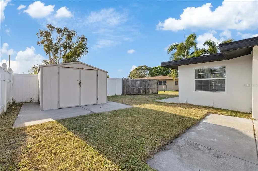 504 Driftwood Drive E Palm Harbor FL 34683