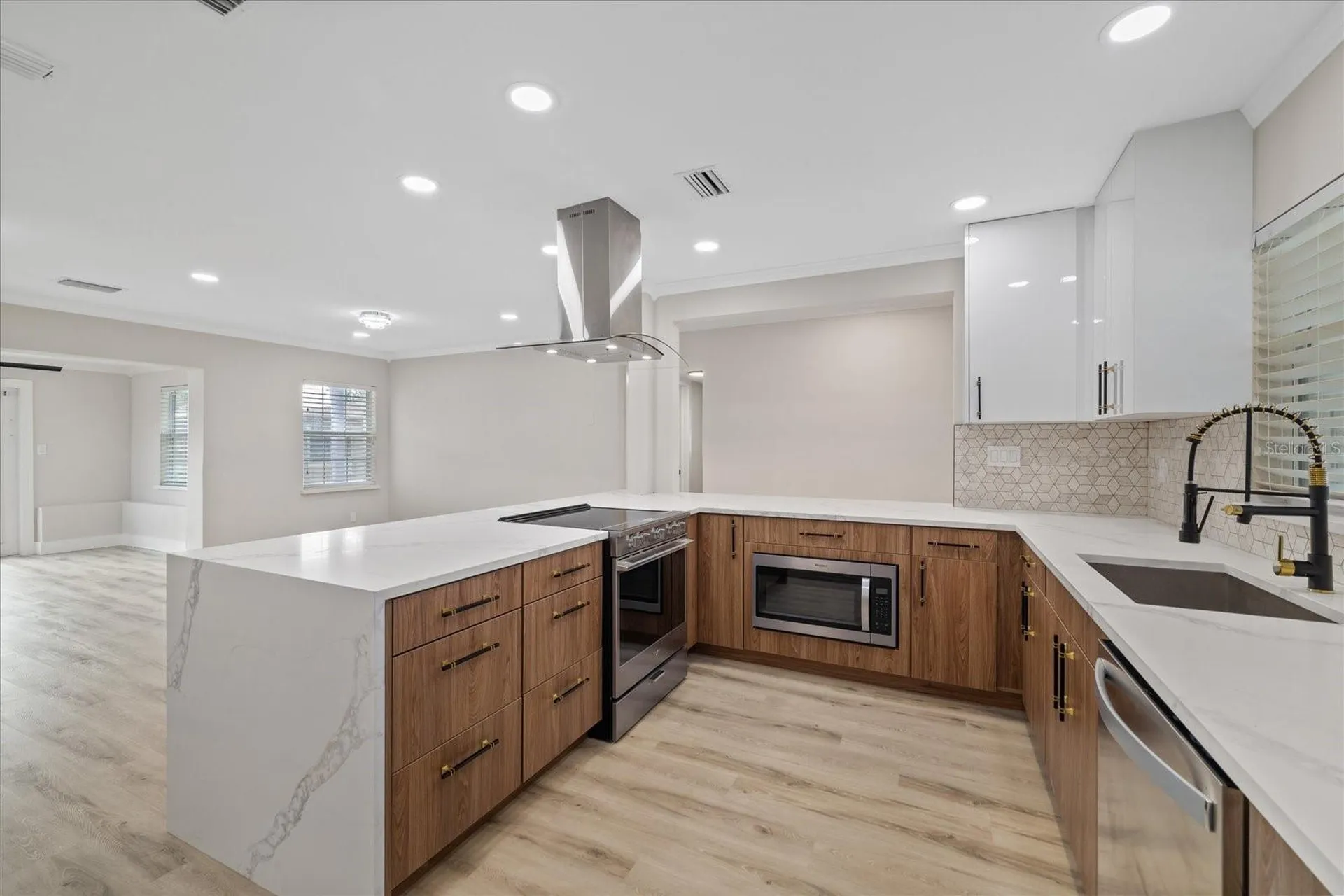 504 Driftwood Drive E Palm Harbor FL 34683