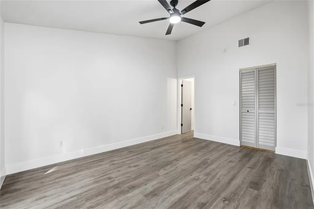 9478 Forest Hills Circle Tampa FL 33612