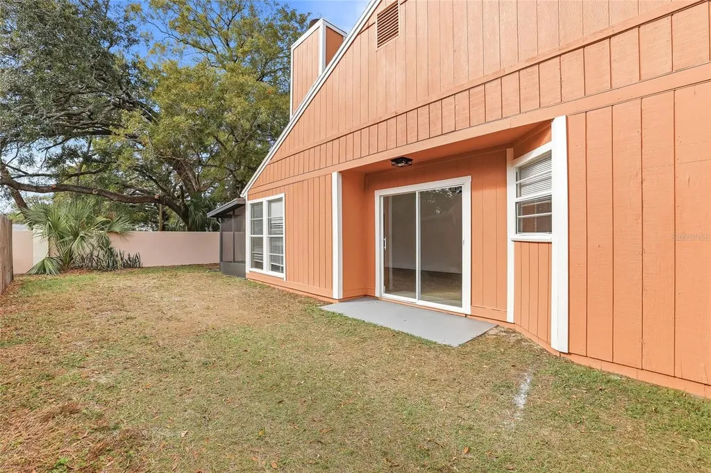 9478 Forest Hills Circle Tampa FL 33612