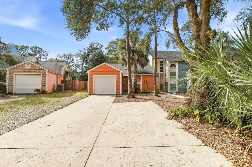 9478 Forest Hills Circle Tampa FL 33612