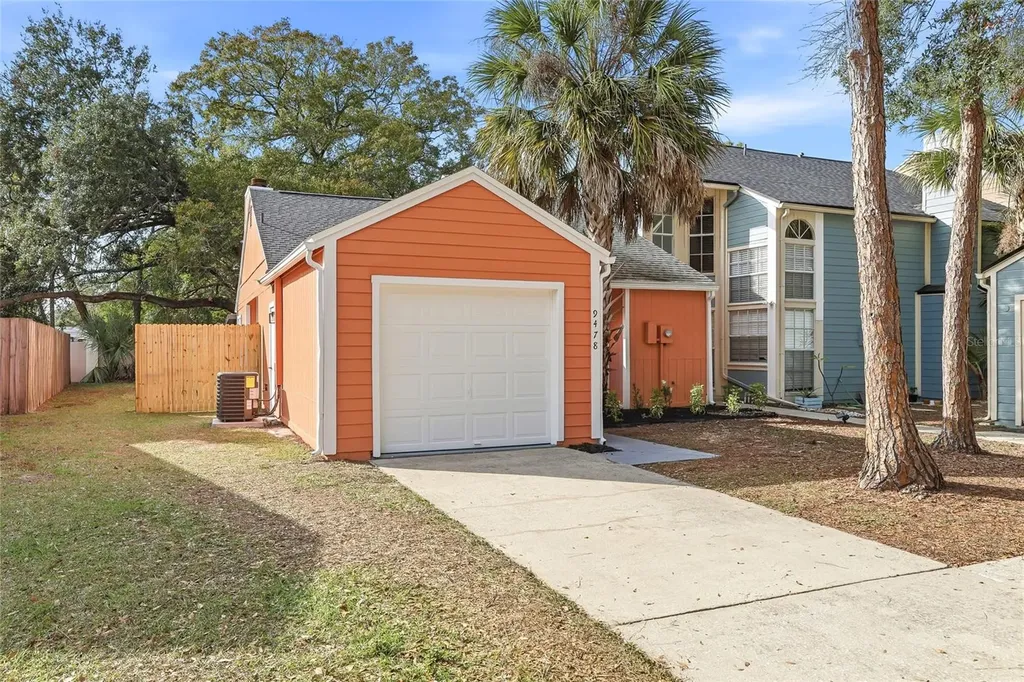 9478 Forest Hills Circle Tampa FL 33612
