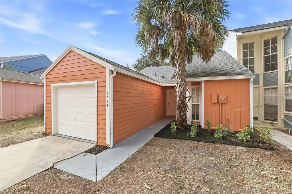 9478 Forest Hills Circle Tampa FL 33612