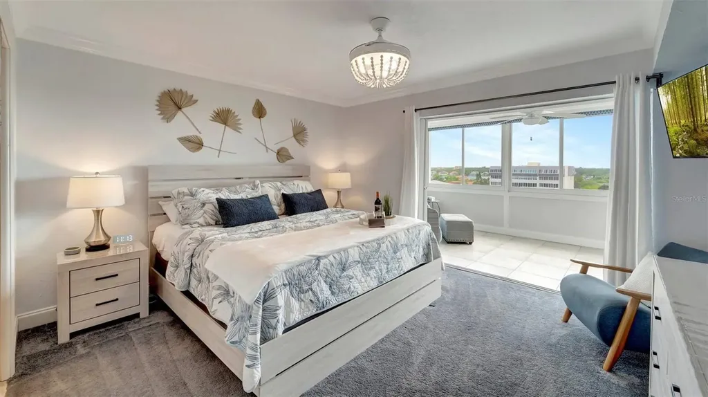 1125 W Peppertree Drive Sarasota FL 34242