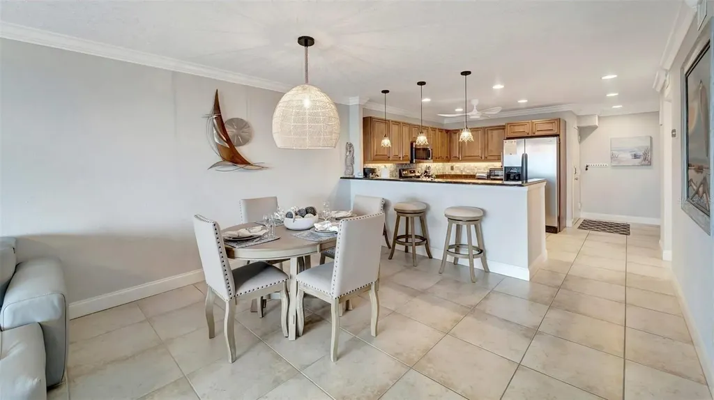 1125 W Peppertree Drive Sarasota FL 34242