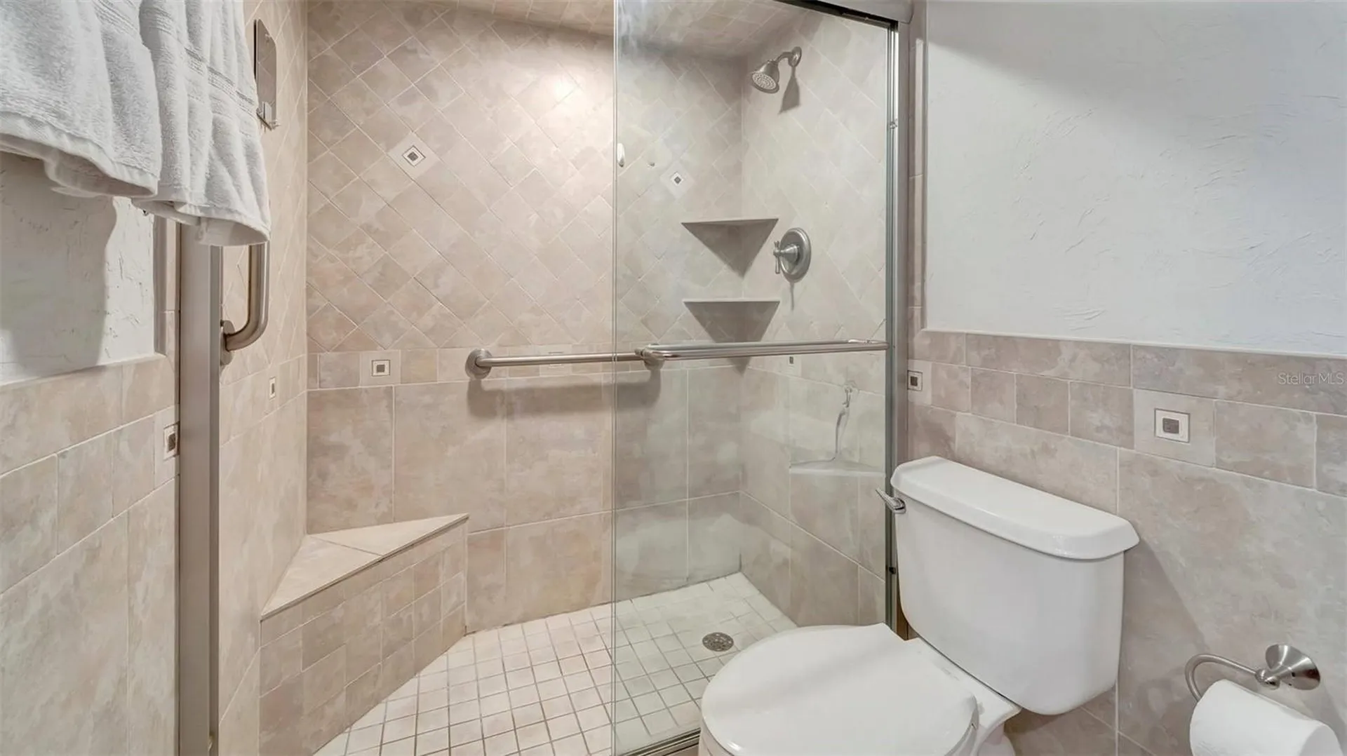 1125 W Peppertree Drive Sarasota FL 34242