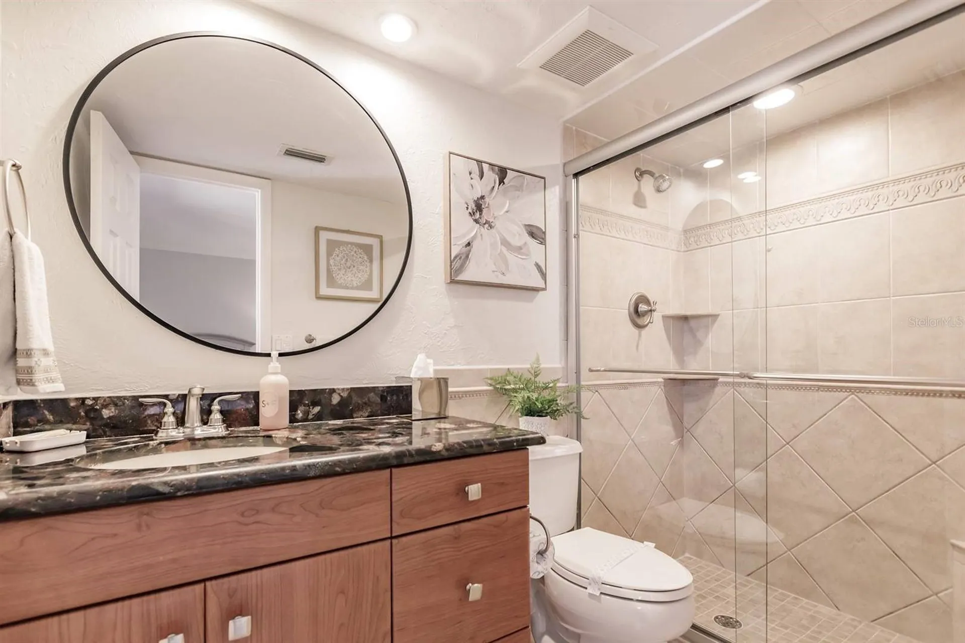 1125 W Peppertree Drive Sarasota FL 34242