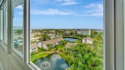 1125 W Peppertree Drive Sarasota FL 34242