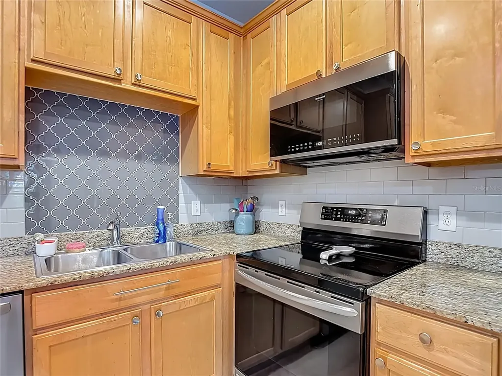 2426 Middleton Grove Drive Brandon FL 33511