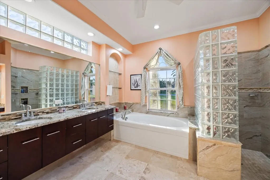 6107 Glen Abbey Lane Bradenton FL 34202