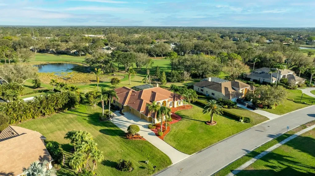 6107 Glen Abbey Lane Bradenton FL 34202