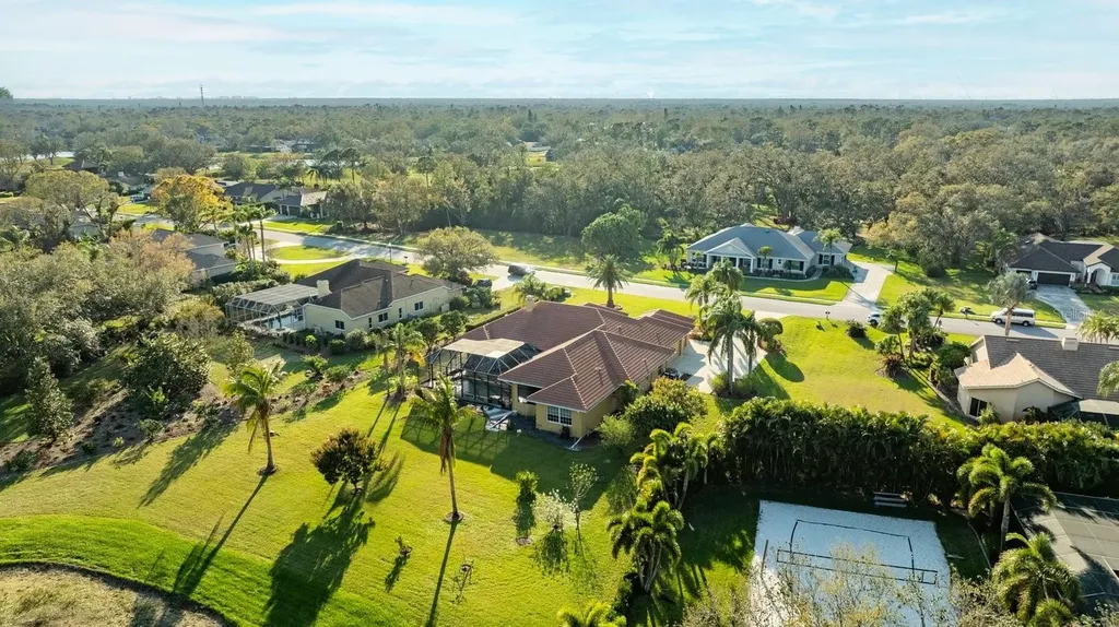 6107 Glen Abbey Lane Bradenton FL 34202