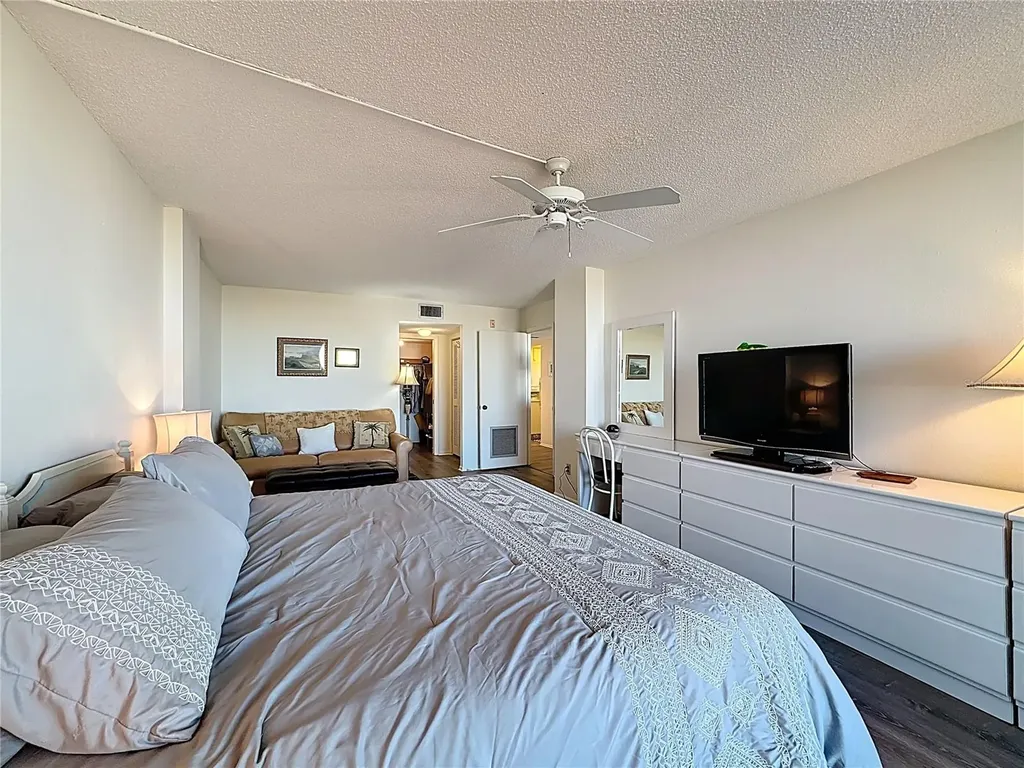 6415 Midnight Pass Road Sarasota FL 34242