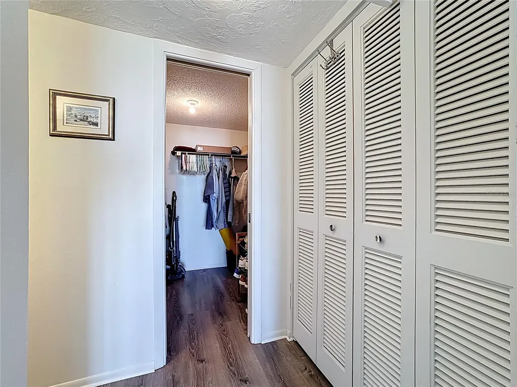 6415 Midnight Pass Road Sarasota FL 34242