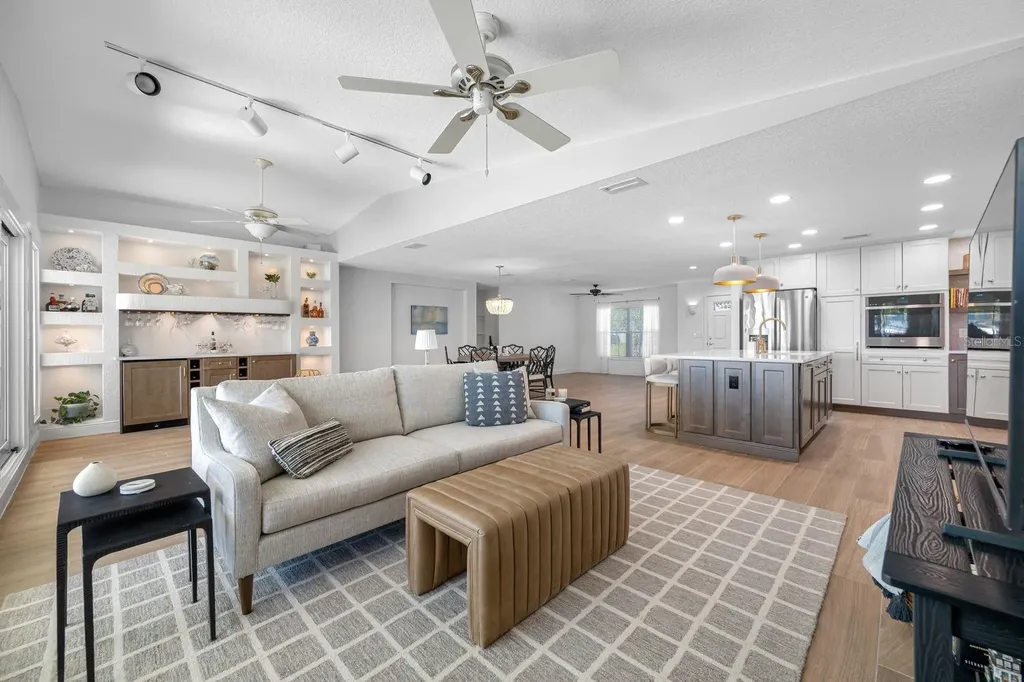 539 Baywood Drive S Dunedin FL 34698