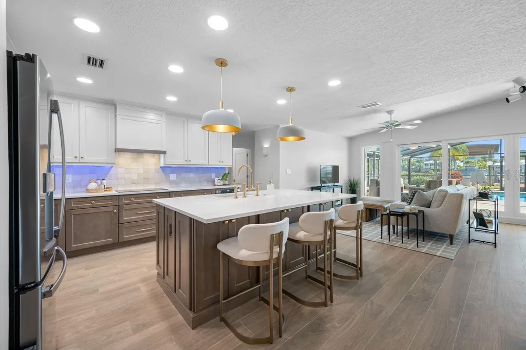 539 Baywood Drive S Dunedin FL 34698