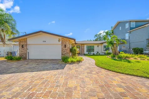 539 Baywood Drive S Dunedin FL 34698