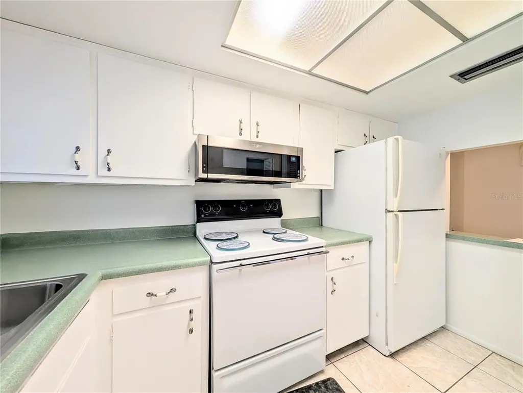 6031 Arlene Way Bradenton FL 34207