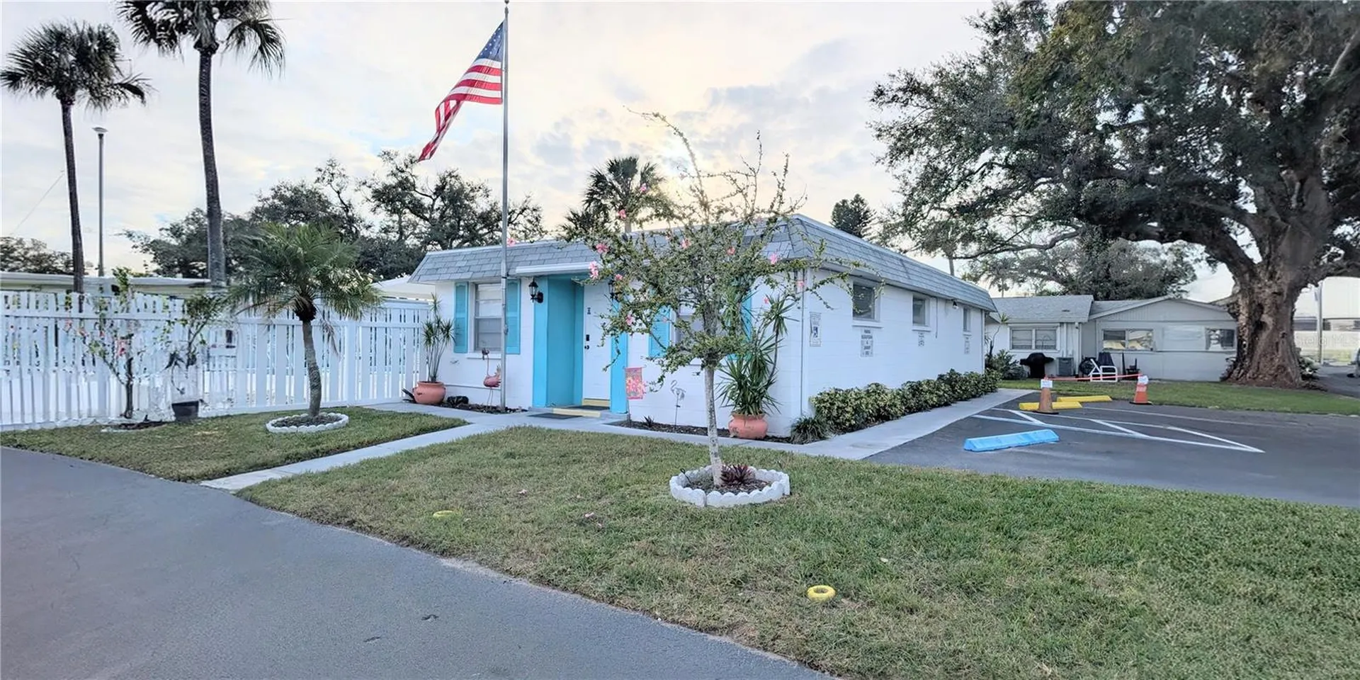 6031 Arlene Way Bradenton FL 34207