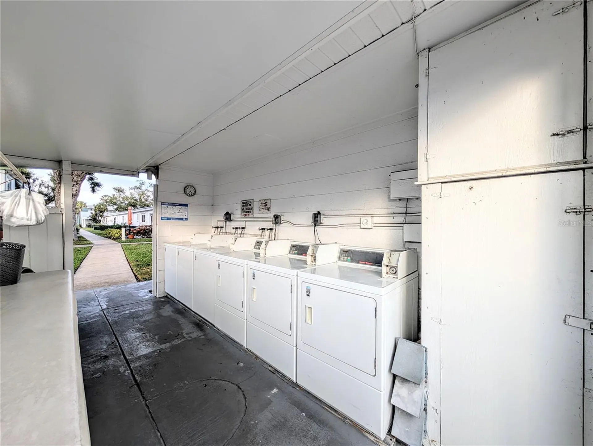 6031 Arlene Way Bradenton FL 34207