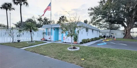 6031 Arlene Way Bradenton FL 34207