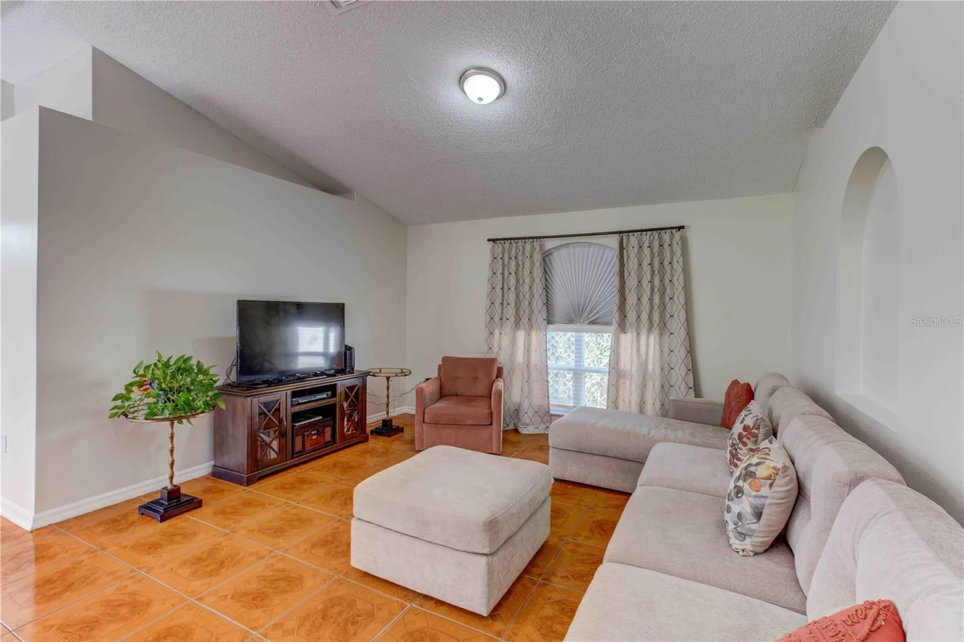 762 Toulon Drive Kissimmee FL 34759