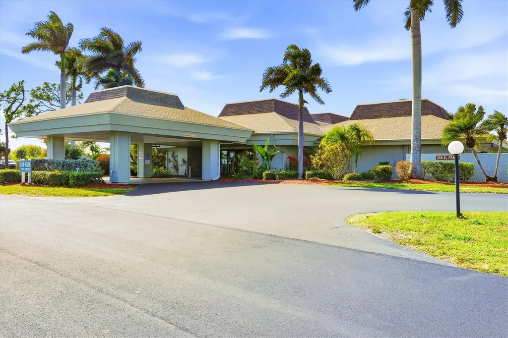 605 Iglesia Drive North Port FL 34287