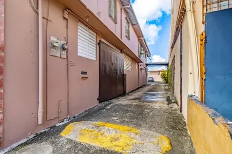 435 Urb. Hermanas Davila Bayamon PR 00957
