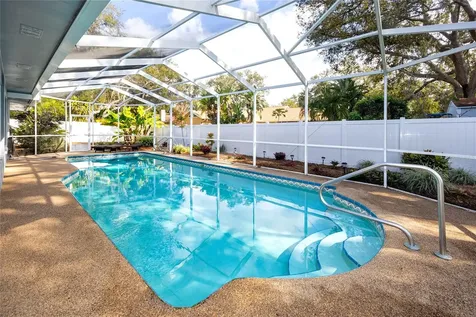 13416 105th Avenue Largo FL 33774