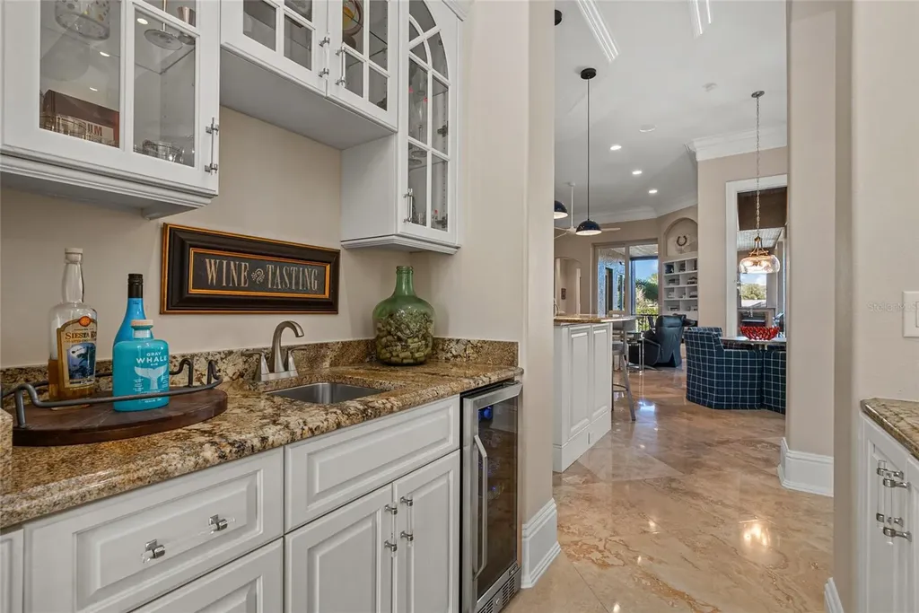 611 Tremont Street Sarasota FL 34242