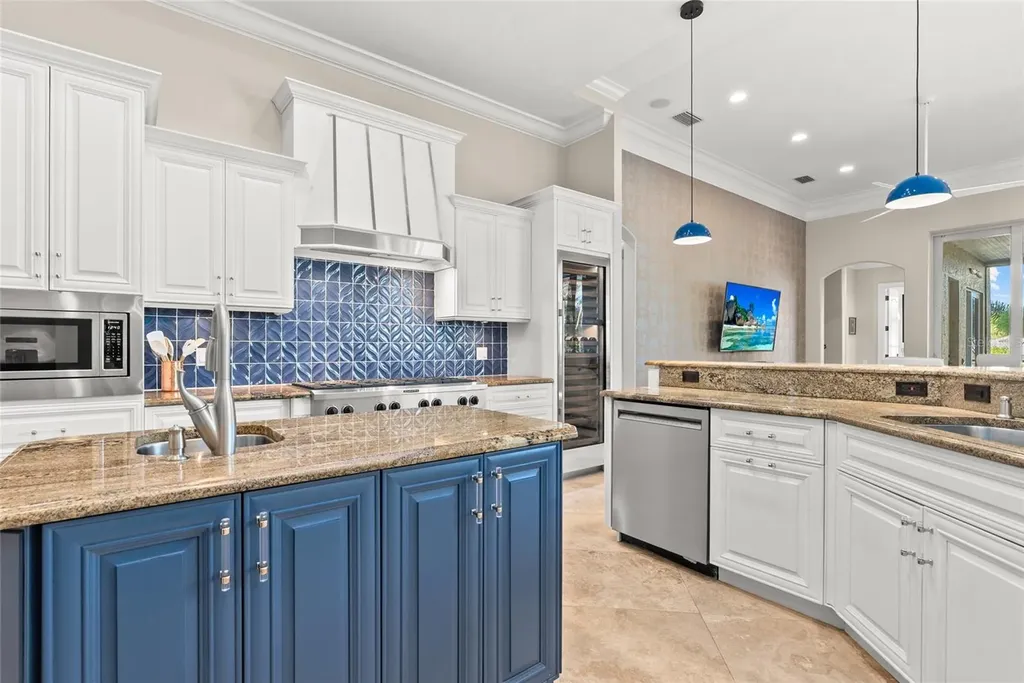 611 Tremont Street Sarasota FL 34242