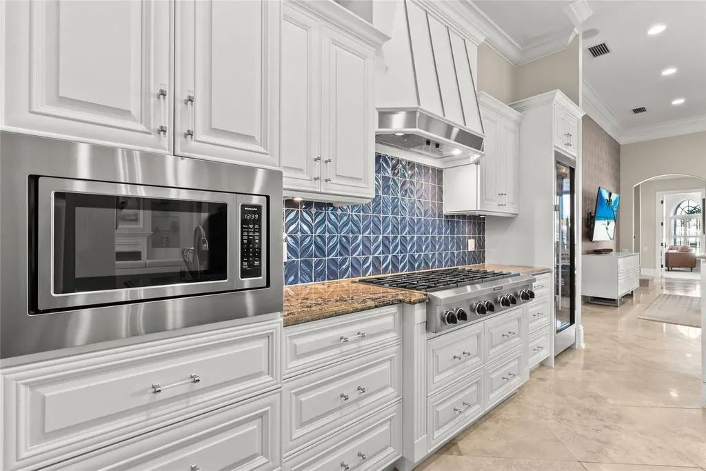 611 Tremont Street Sarasota FL 34242