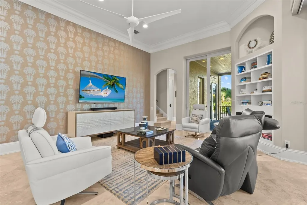 611 Tremont Street Sarasota FL 34242