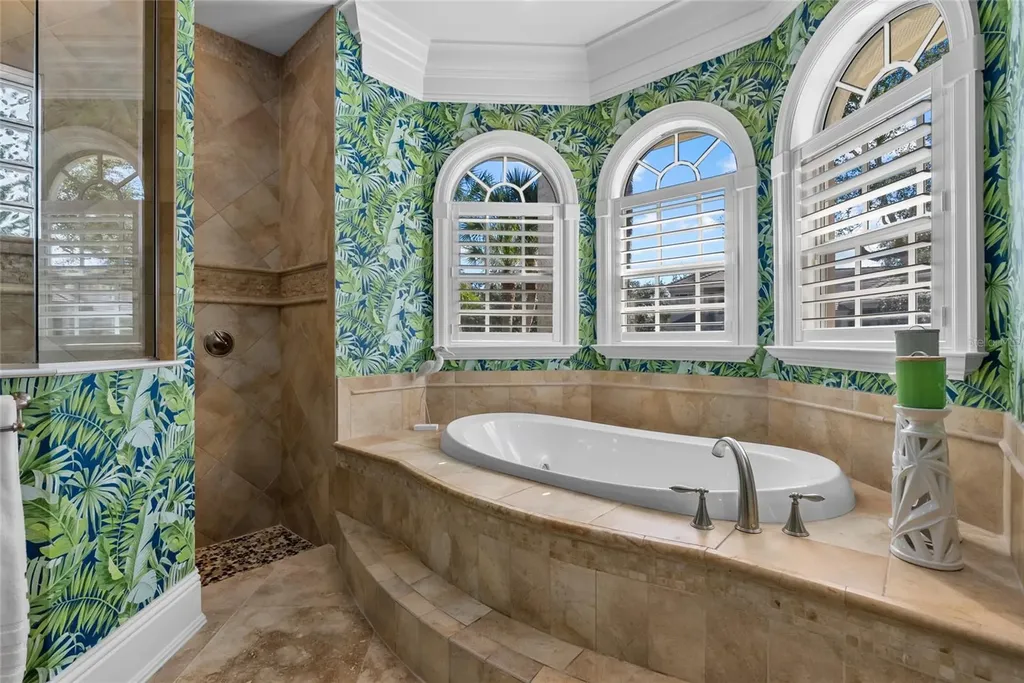 611 Tremont Street Sarasota FL 34242