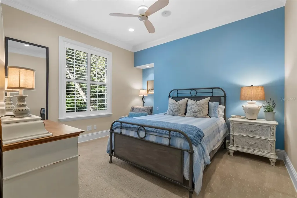 611 Tremont Street Sarasota FL 34242