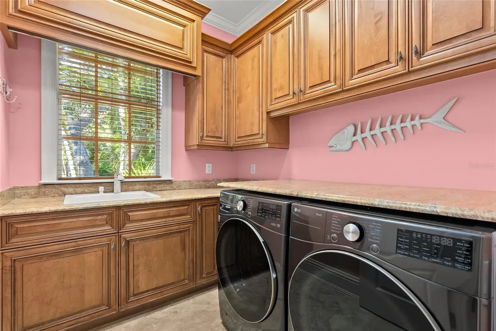 611 Tremont Street Sarasota FL 34242