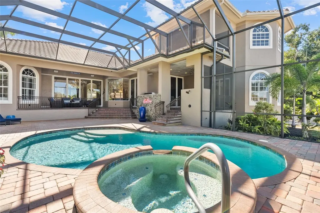 611 Tremont Street Sarasota FL 34242