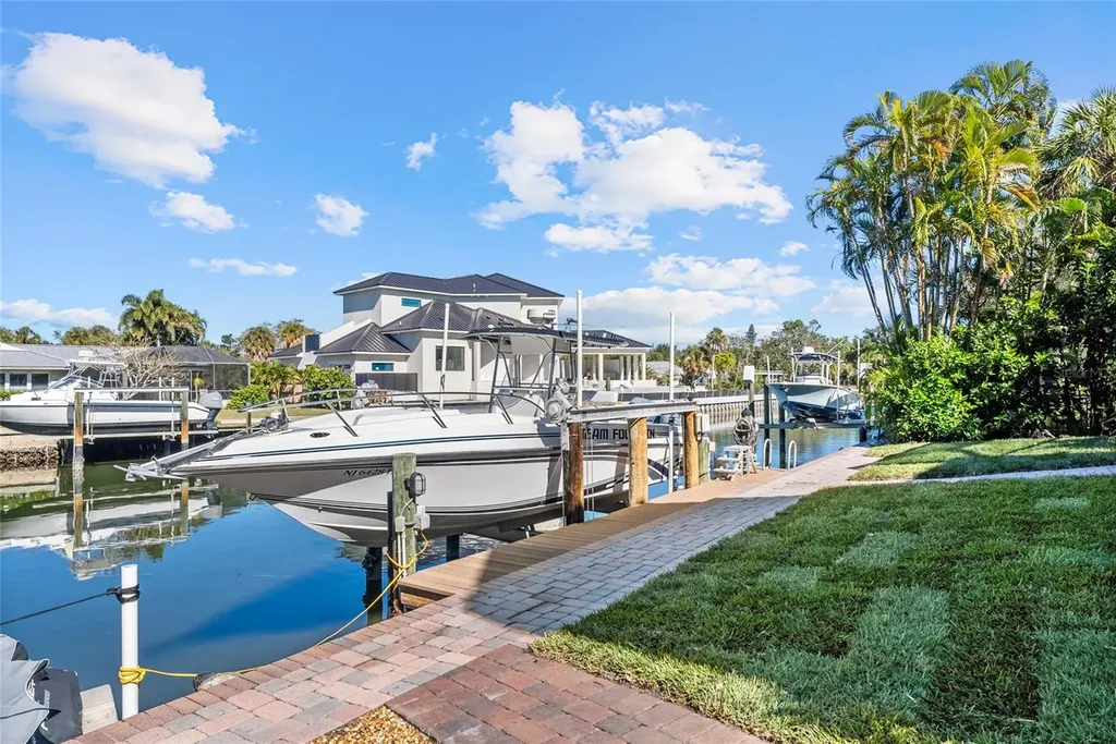 611 Tremont Street Sarasota FL 34242
