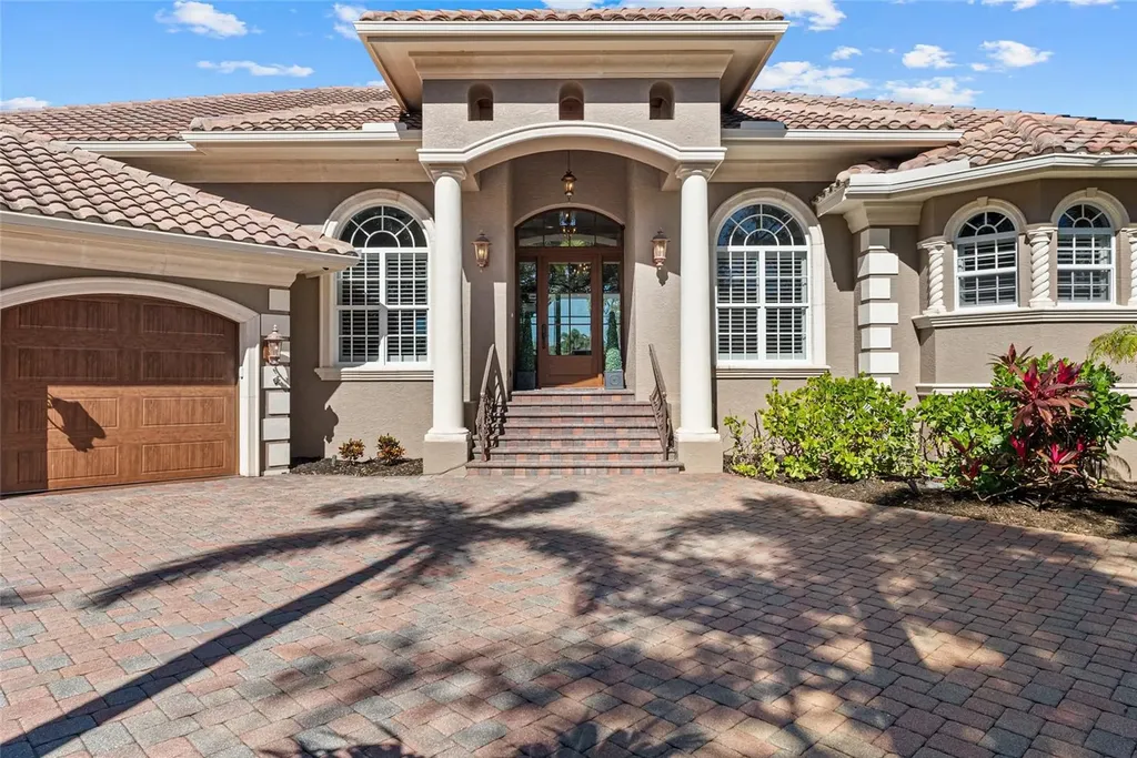 611 Tremont Street Sarasota FL 34242