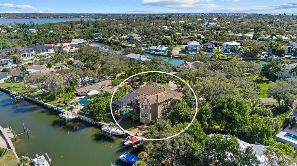 611 Tremont Street Sarasota FL 34242