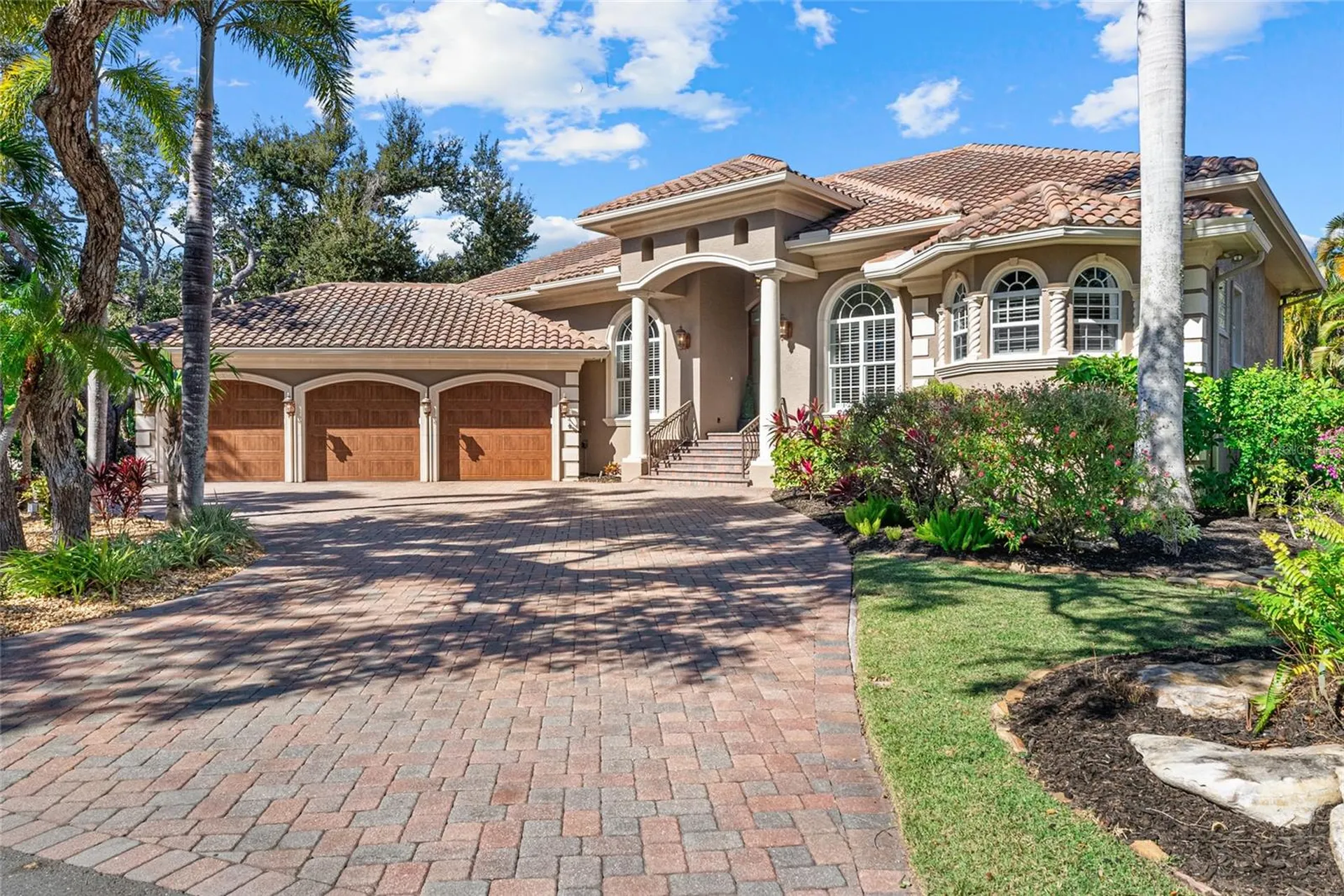 611 Tremont Street Sarasota FL 34242