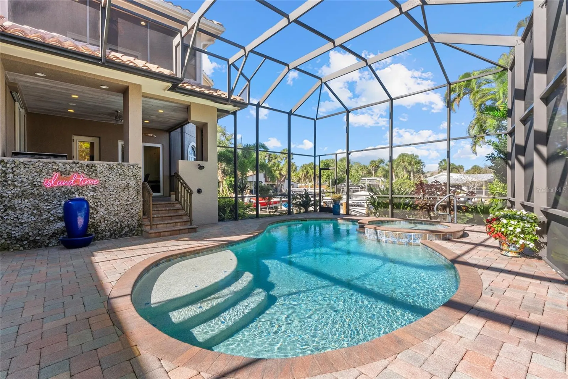 611 Tremont Street Sarasota FL 34242