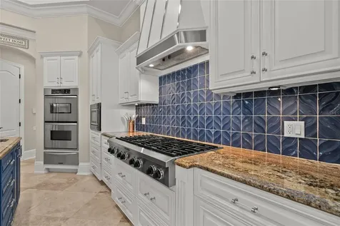 611 Tremont Street Sarasota FL 34242
